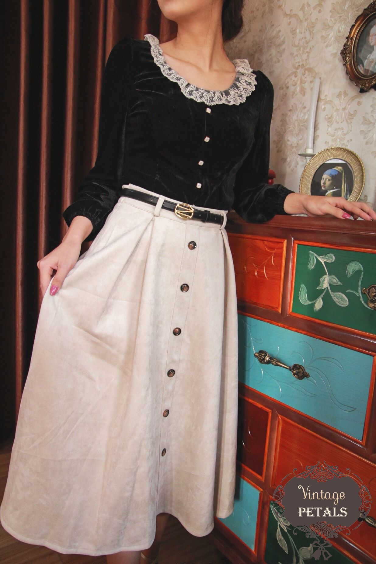 Đầm tiểu thư thắt lưng ngọc trai - Thời trang cổ điển Vintage Petals |  Dresses with sleeves, Long sleeve dress, Fashion