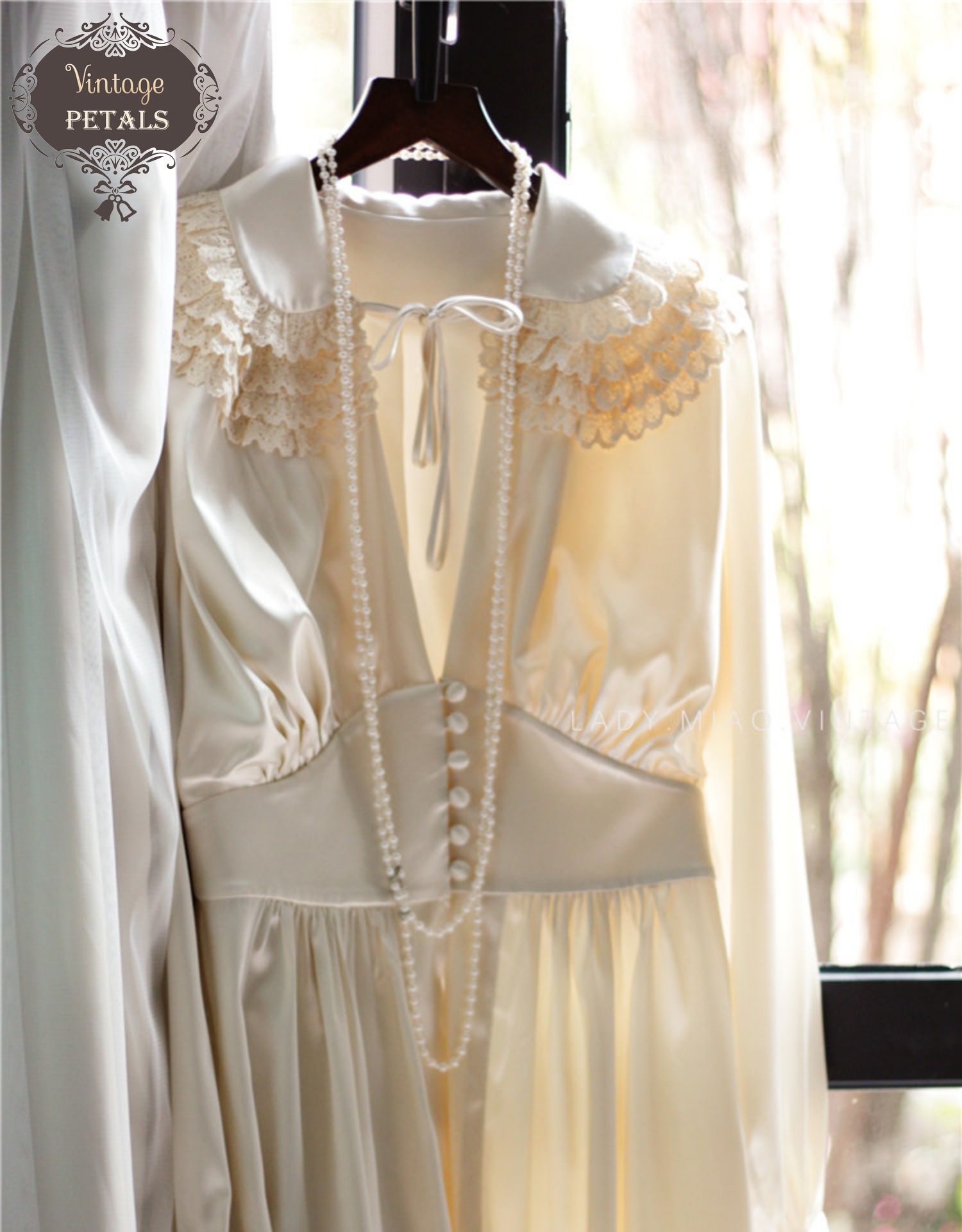 Váy công chúa Vintage ren tầng trắng  Gomebabyhousecom